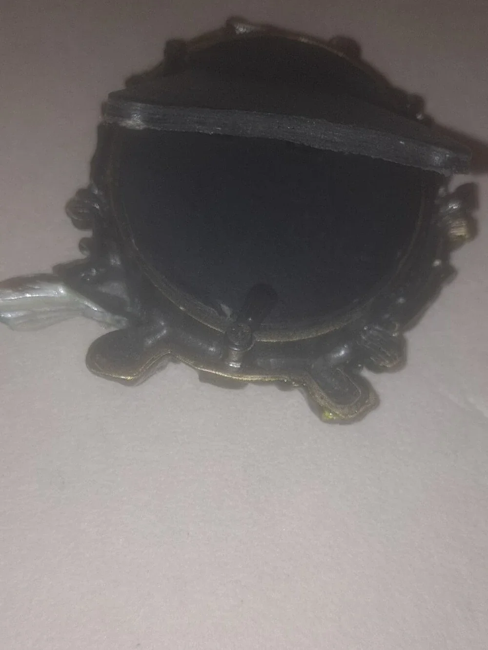 N/A ornate oval